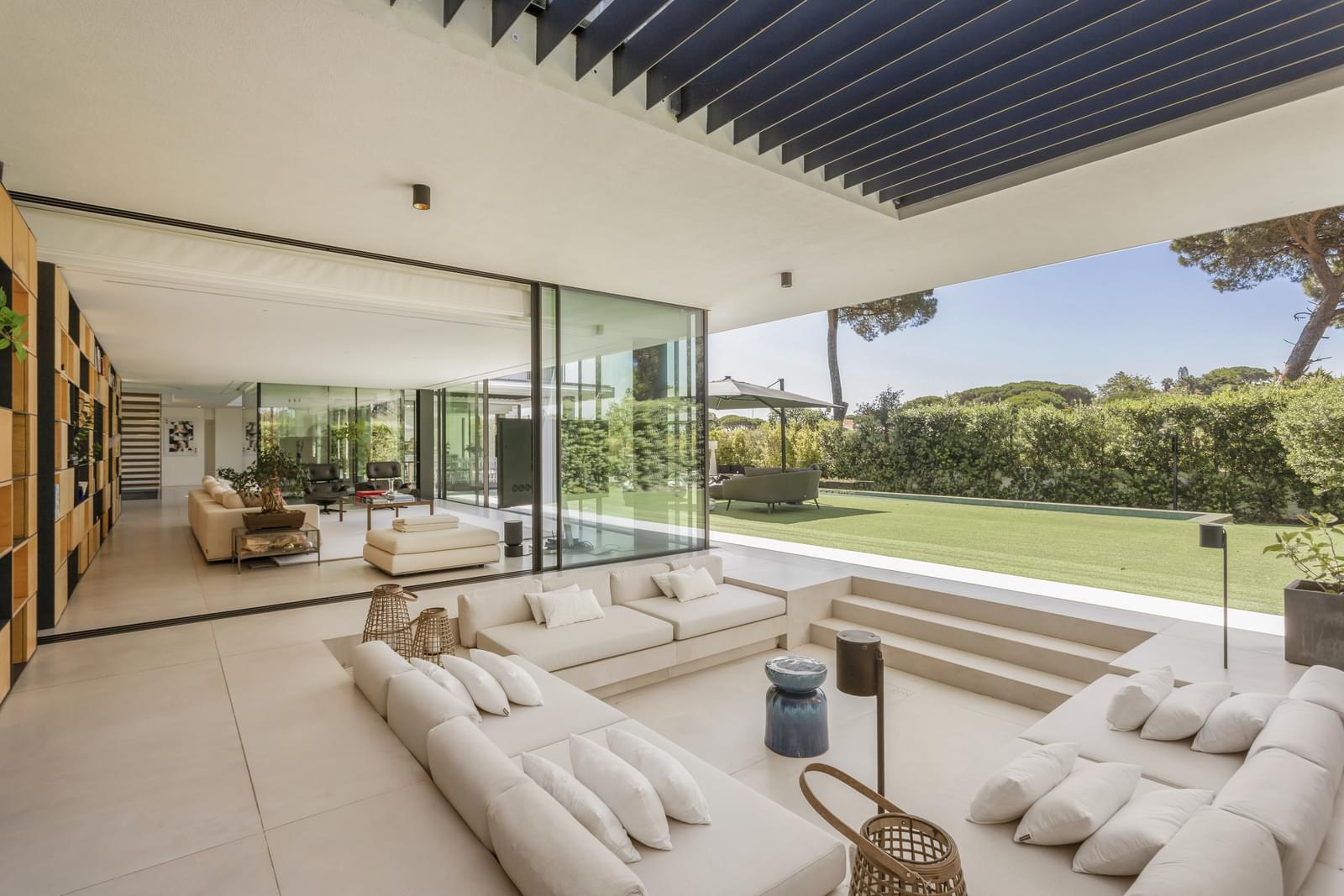 4 Bedroom Villa/Townhouse's Image 43