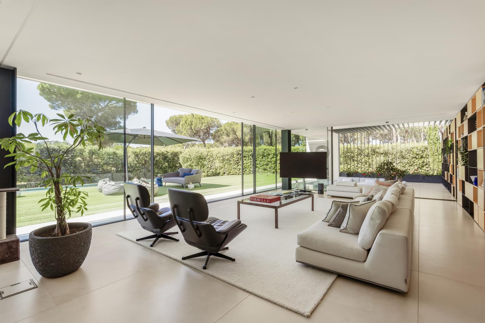 4 Bedroom Villa/Townhouse's Image 45