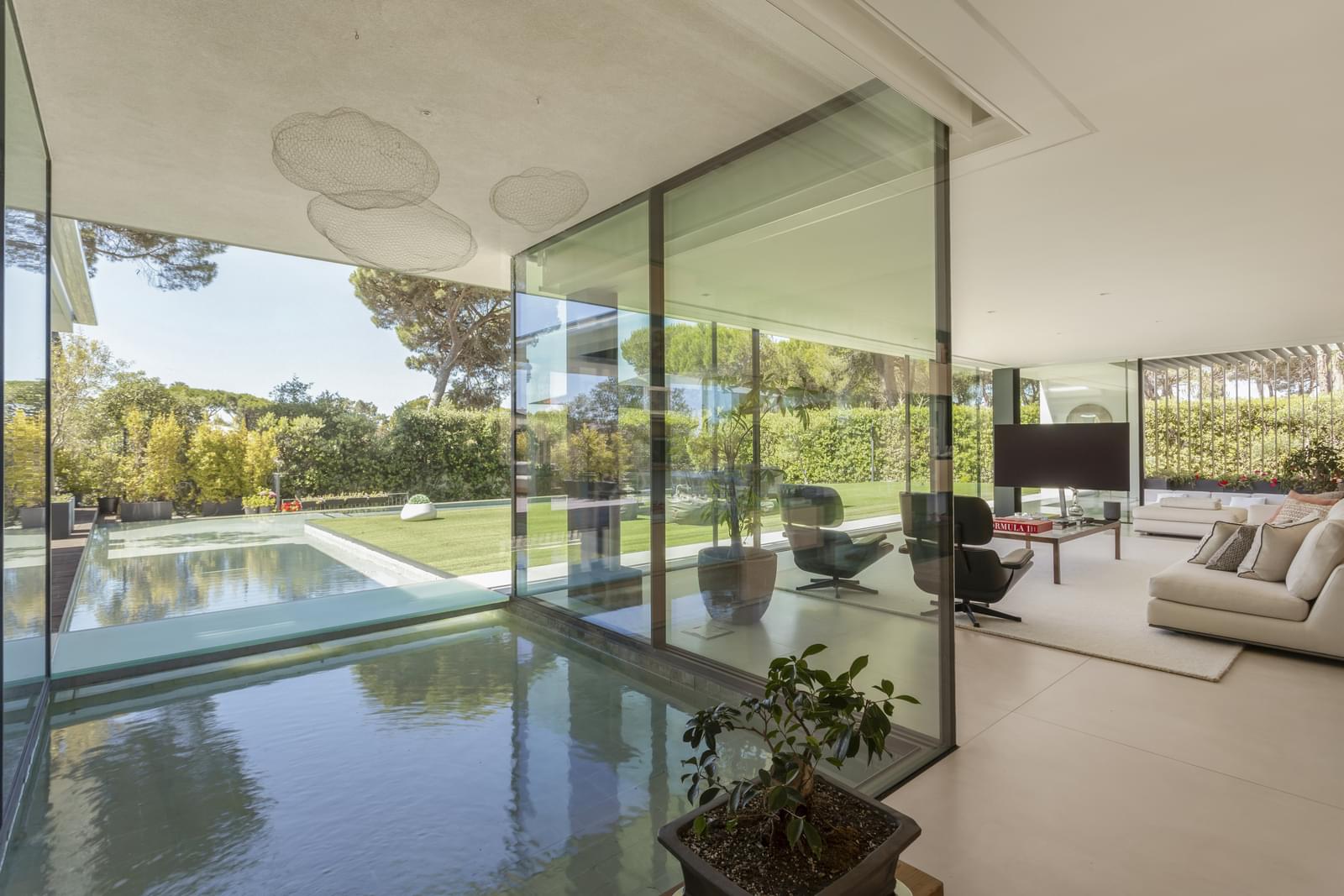 4 Bedroom Villa/Townhouse's Image 46