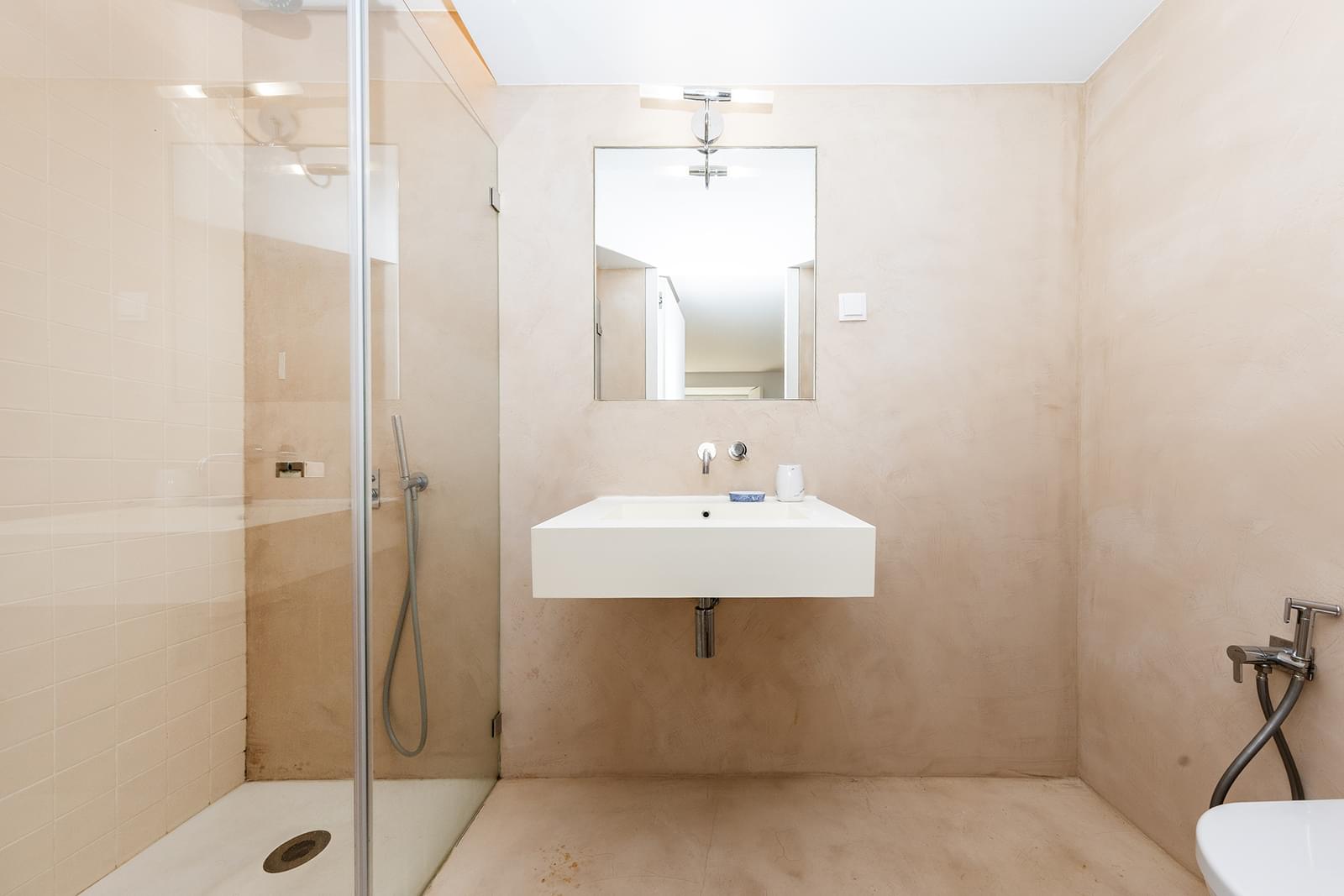 1 Bedroom Apartment with a view, Baixa Chiado, Lisboa - Image 15