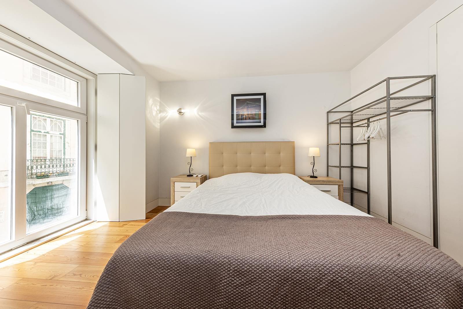 1 Bedroom Apartment with a view, Baixa Chiado, Lisboa - Image 11