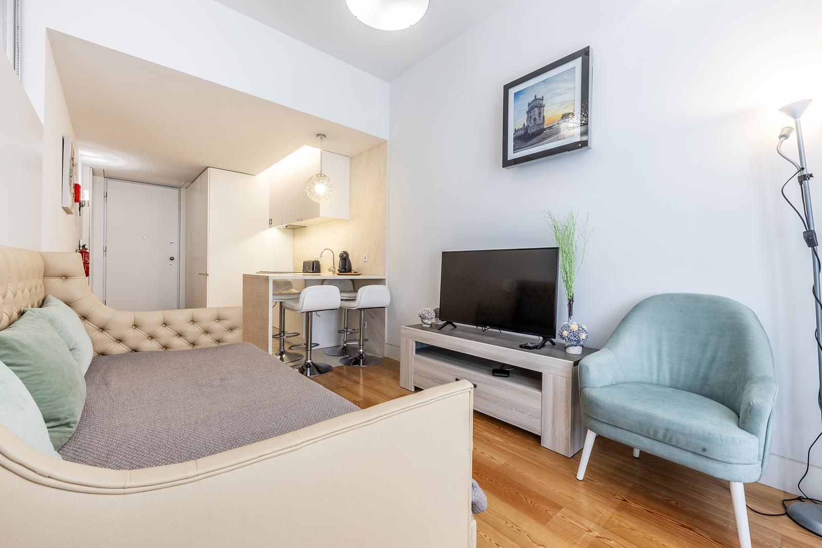 1 Bedroom Apartment with a view, Baixa Chiado, Lisboa - Image 10