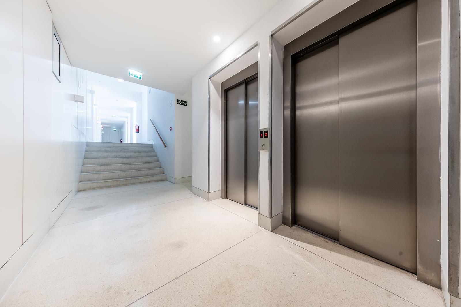1 Bedroom Apartment with a view, Baixa Chiado, Lisboa - Image 18