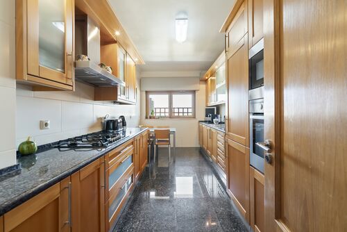PF40899 - 3 Bedroom Apartment with parking, Alto dos Moinhos, Lisboa - Image 19