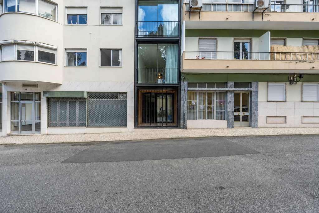 2 Bedroom Triplex with parking, Campo de Ourique, Lisboa 2598344581