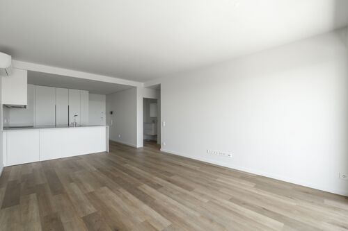 PF40986 - 3 Bedroom Apartment with swimming pool, Miraflores, Oeiras - Image 10