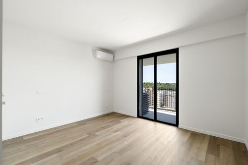 PF40986 - 3 Bedroom Apartment with swimming pool, Miraflores, Oeiras - Image 26