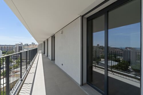 PF40986 - 3 Bedroom Apartment with swimming pool, Miraflores, Oeiras - Image 32