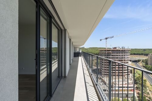 PF40986 - 3 Bedroom Apartment with swimming pool, Miraflores, Oeiras - Image 34
