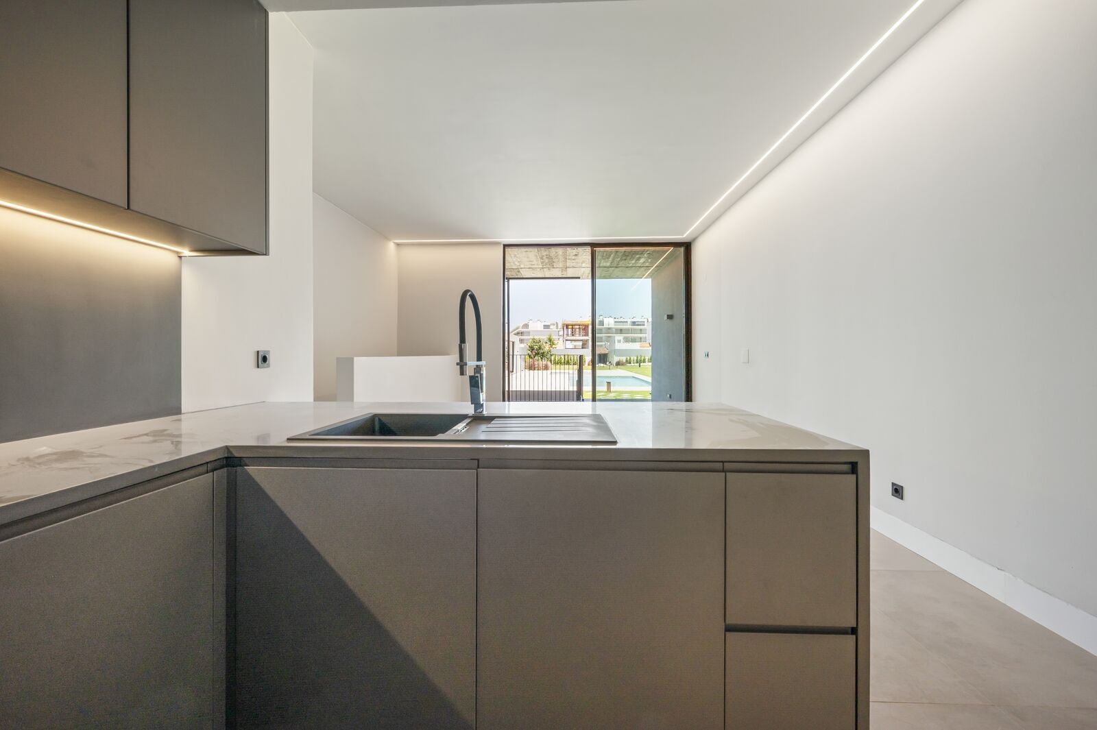 Al Sal Residence - Image 57