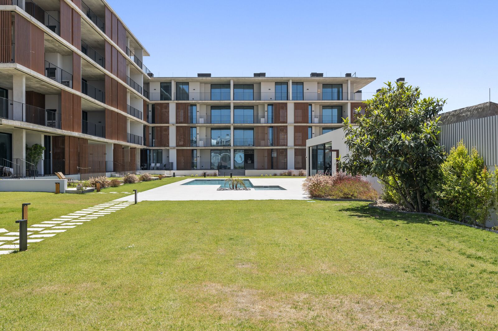 Al Sal Residence - Image 8