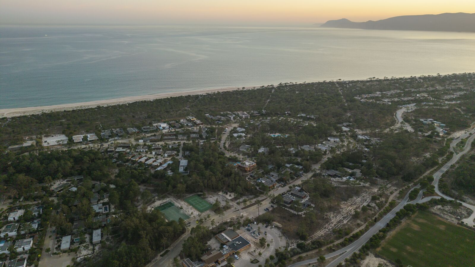 Moradia Isolada T5 com piscina, Tróia, Grandola - Imagem 2