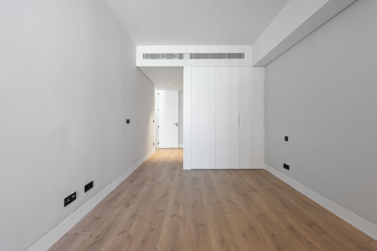 Duplex 3 + 1 pièces dans le Al Sal Residence, Quebrada Sul, Alcochete - Image 18