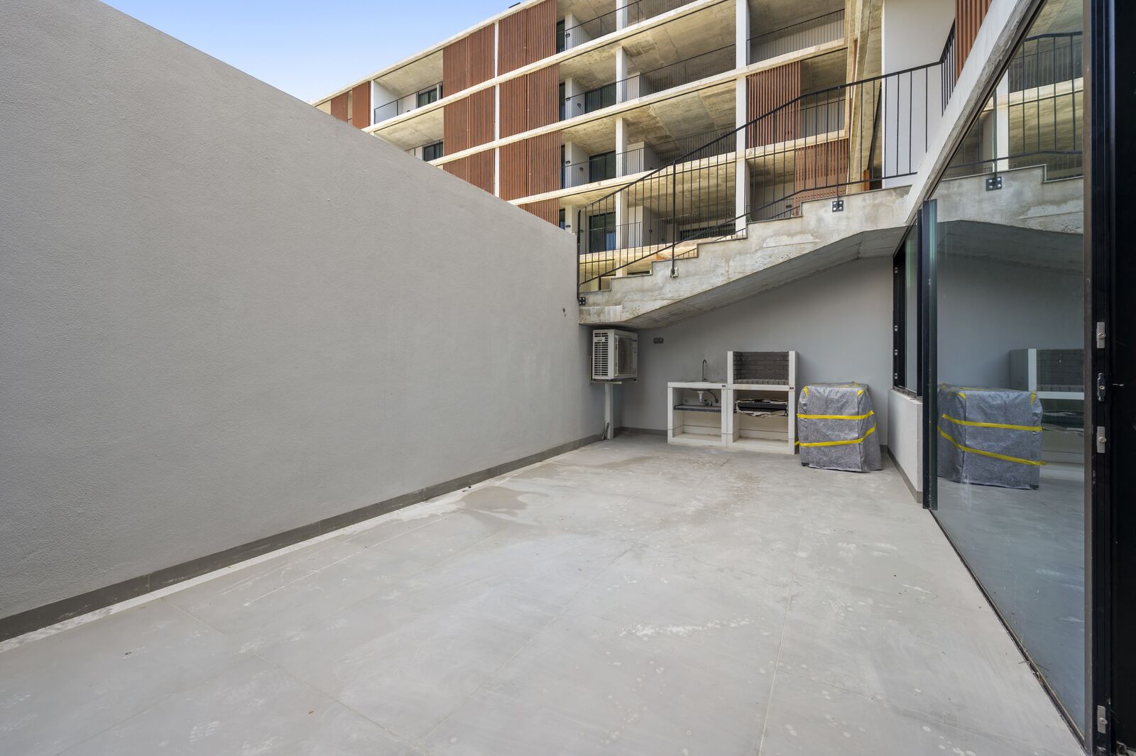 Duplex 3 + 1 pièces dans le Al Sal Residence, Quebrada Sul, Alcochete - Image 25