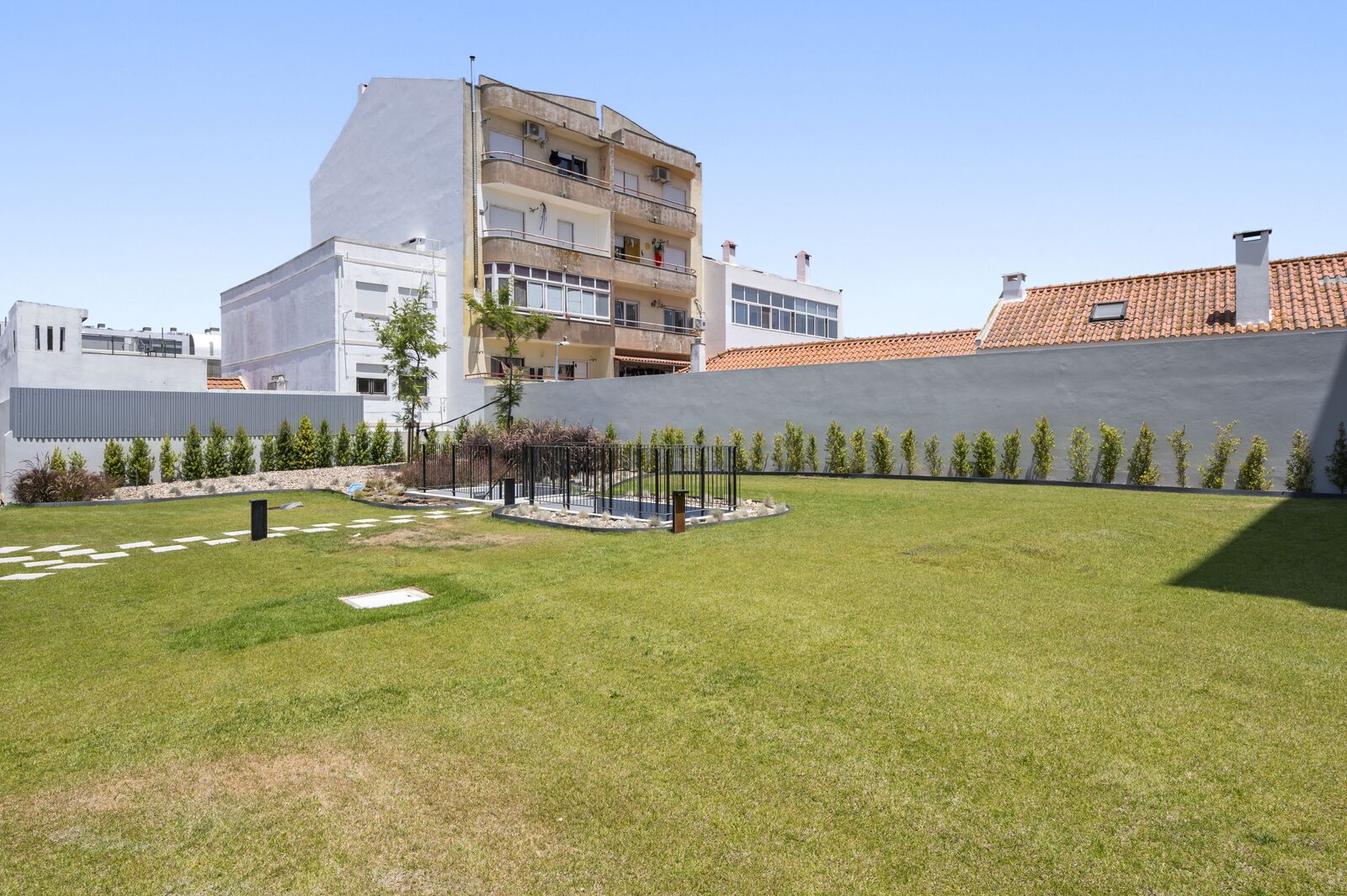Duplex 3 + 1 pièces dans le Al Sal Residence, Quebrada Sul, Alcochete - Image 36