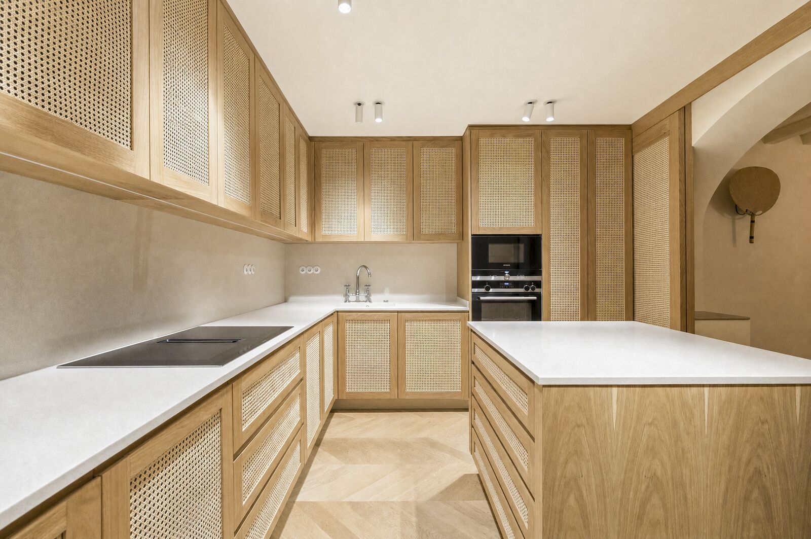 6 Bedroom Villa/Townhouse's Image 29