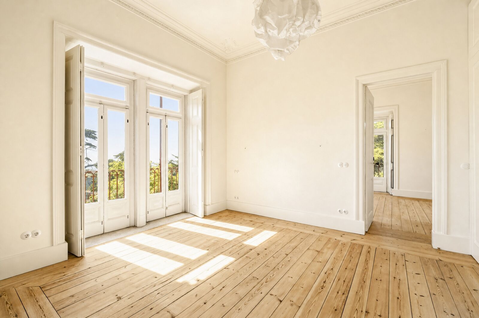 6 Bedroom Villa/Townhouse's Image 43