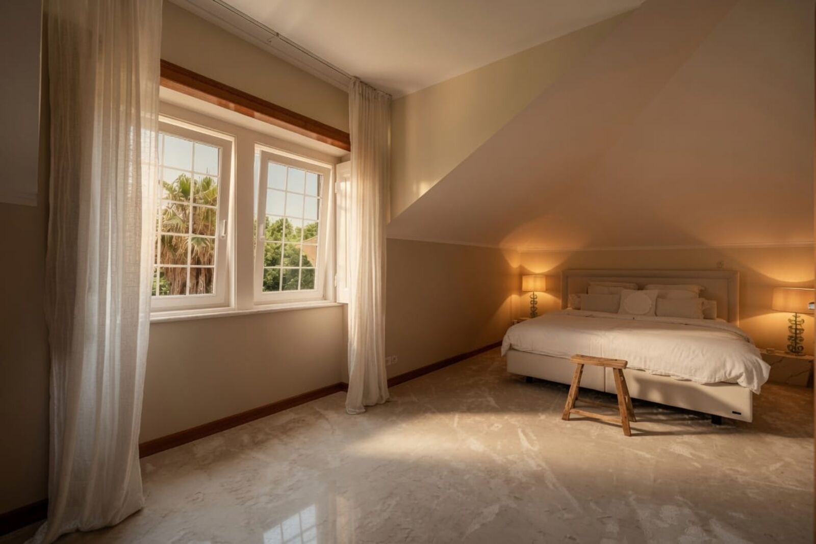 5 Bedroom Villa/Townhouse's Image 11