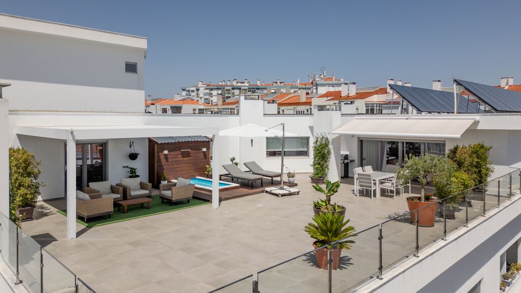 4 Bedroom Penthouse with a view, Linda-a-Pastora Queijas, Oeiras