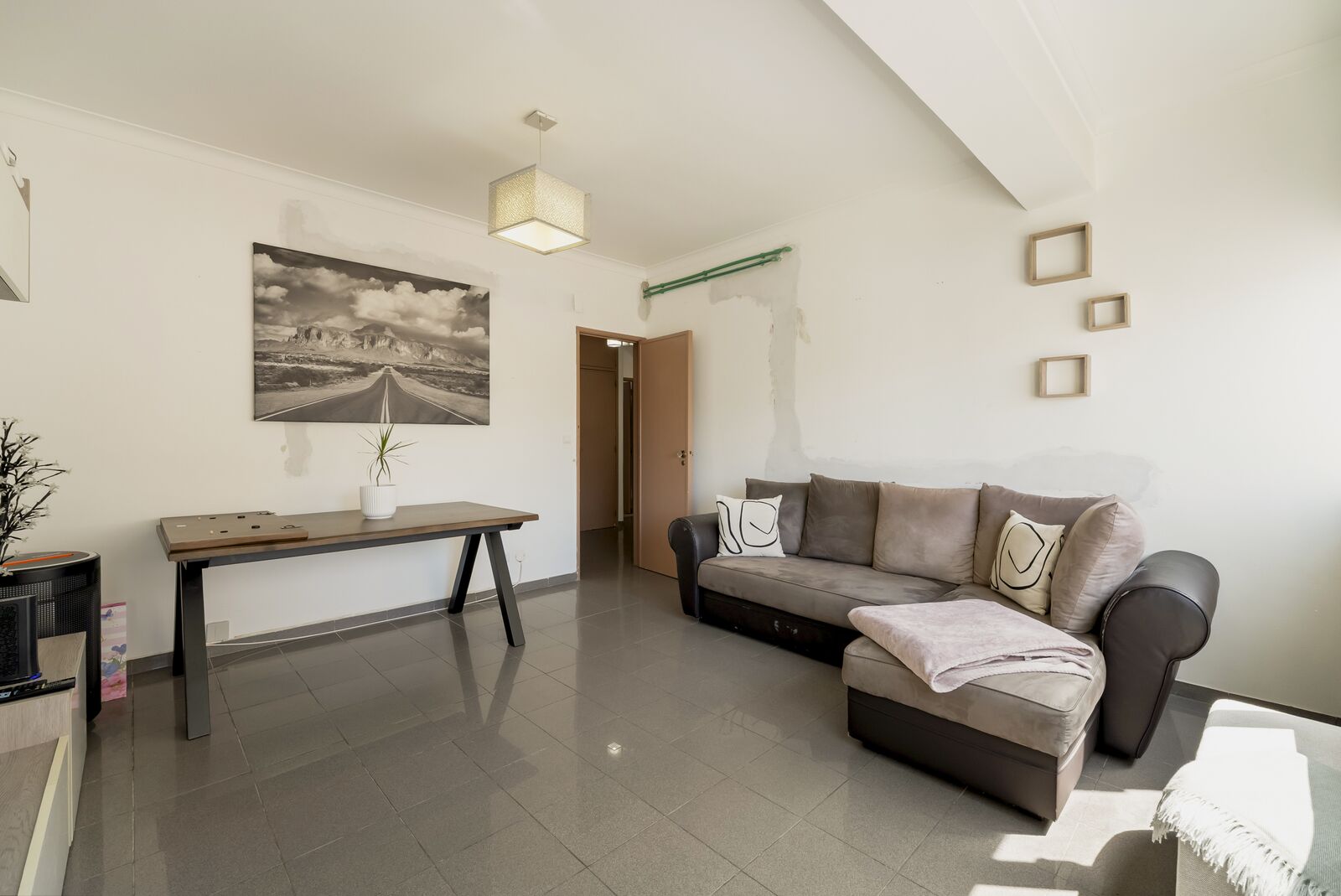 3 Bedroom Apartment, Vialonga, Vila Franca de Xira - Image 3