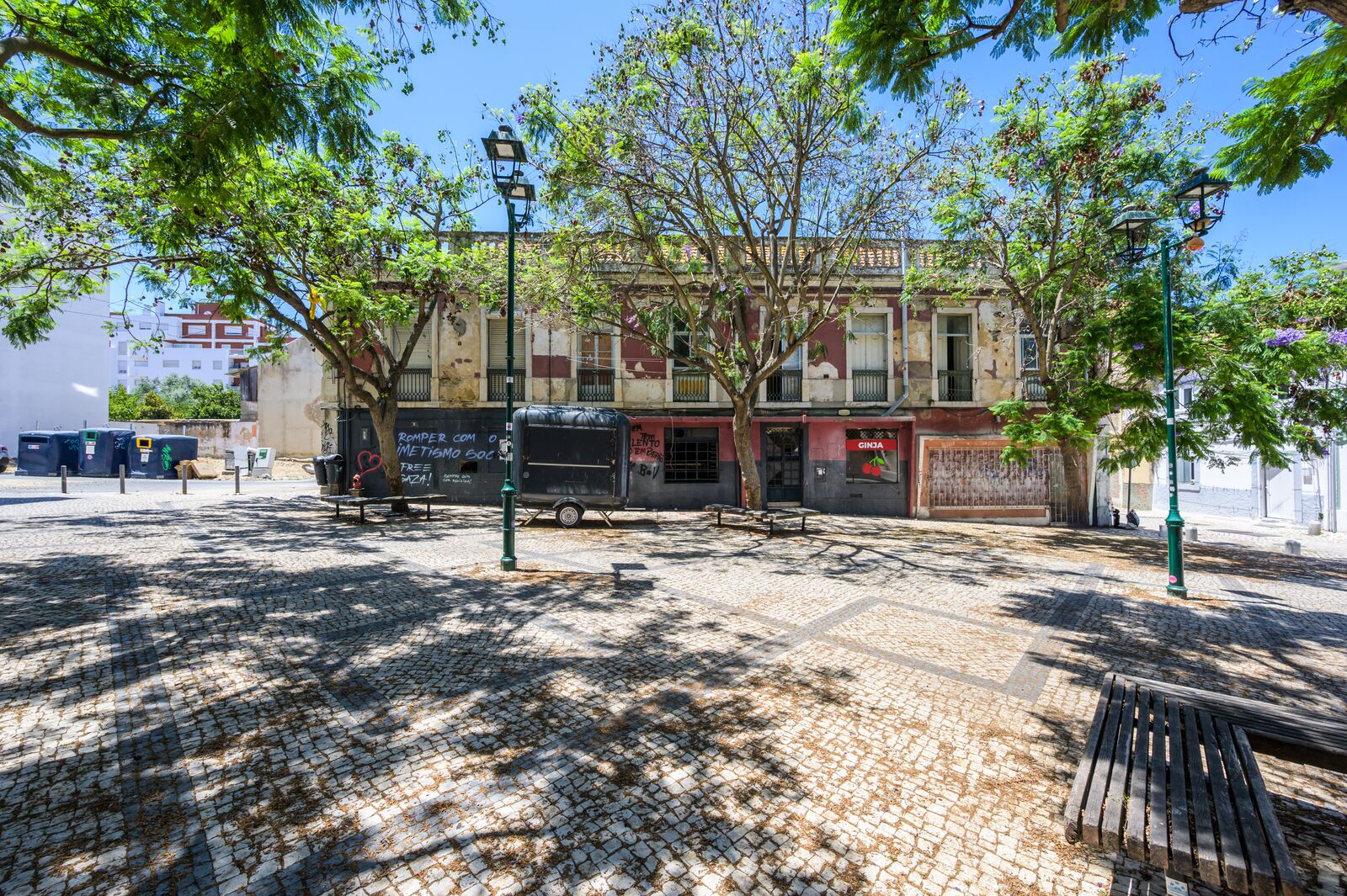 Apartment block, Barreiro - Image 5