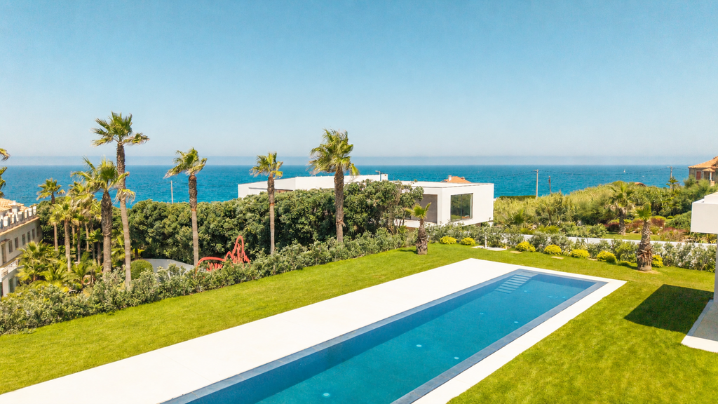 4 Bedroom House with swimming pool, Azenhas do Mar, Sintra