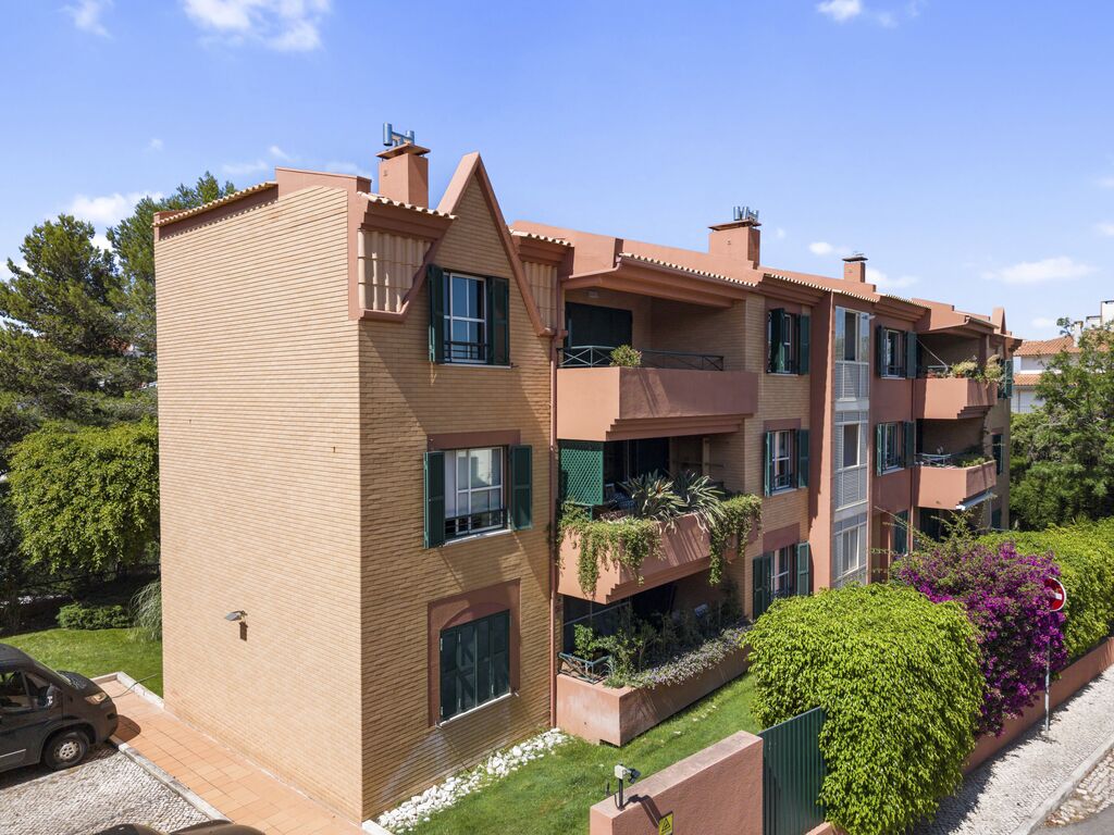 4 Bedroom Apartment with a view, Monte Estoril, Cascais 1951063746