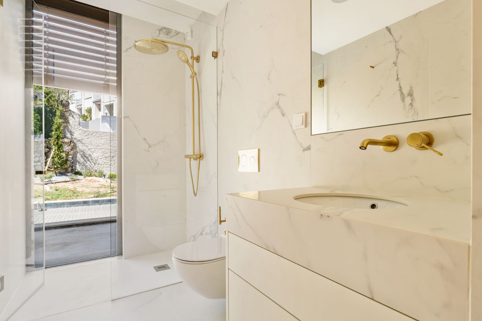 5 Bedroom Villa/Townhouse's Image 45