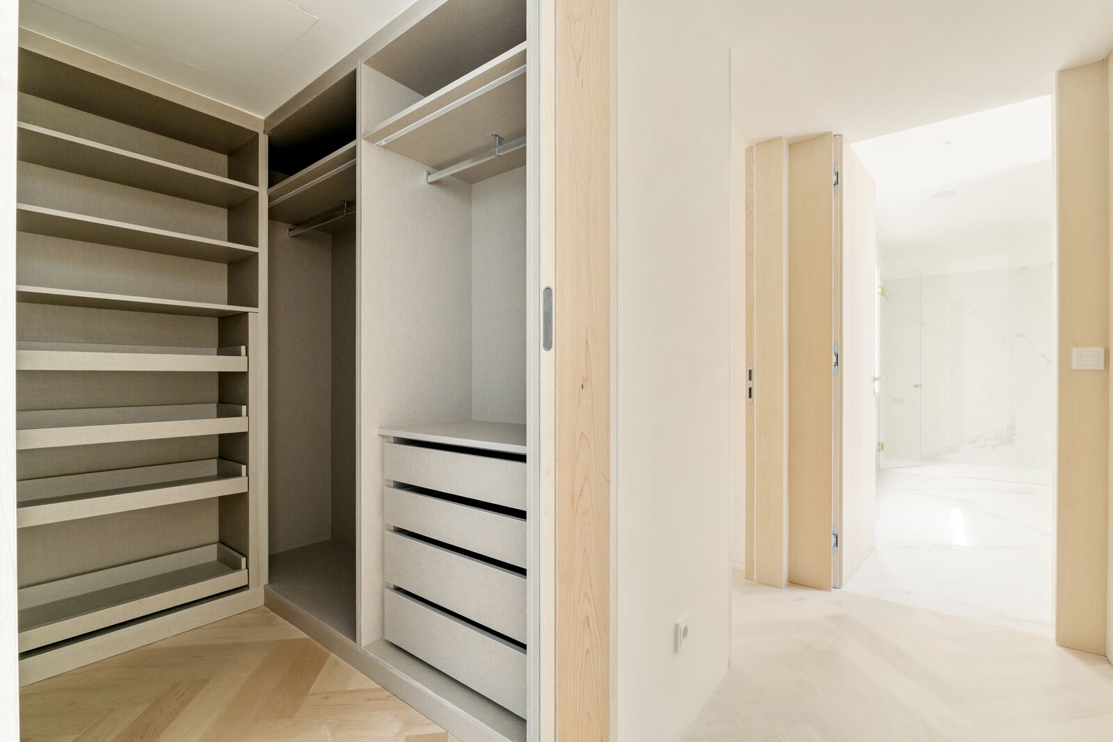 5 Bedroom Villa/Townhouse's Image 60