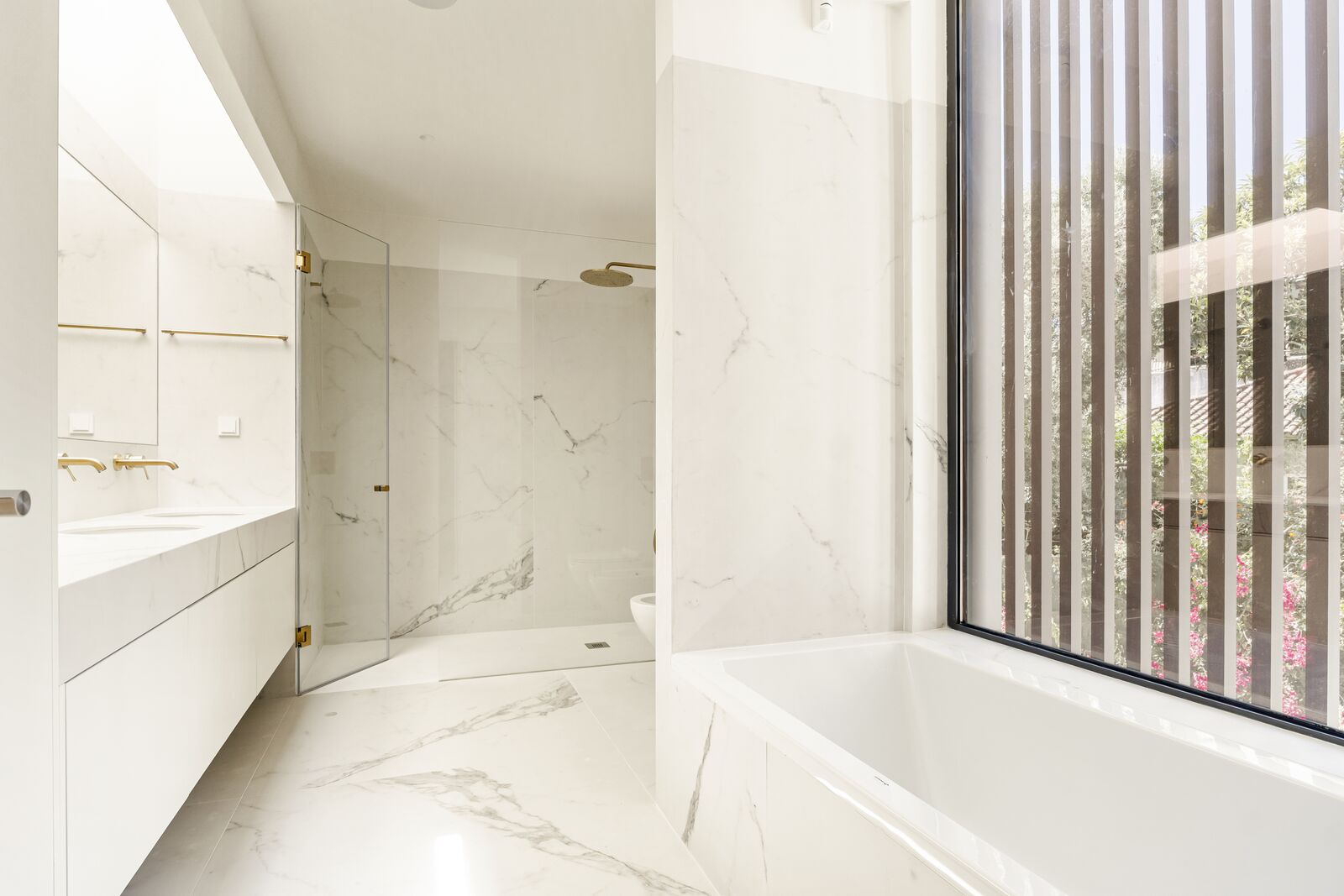 5 Bedroom Villa/Townhouse's Image 61
