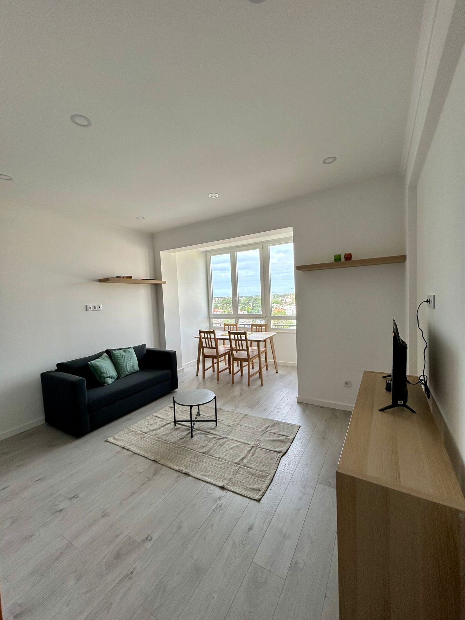 Apartamento T1 remodelado, Pampilheira, Cascais - Imagem 2
