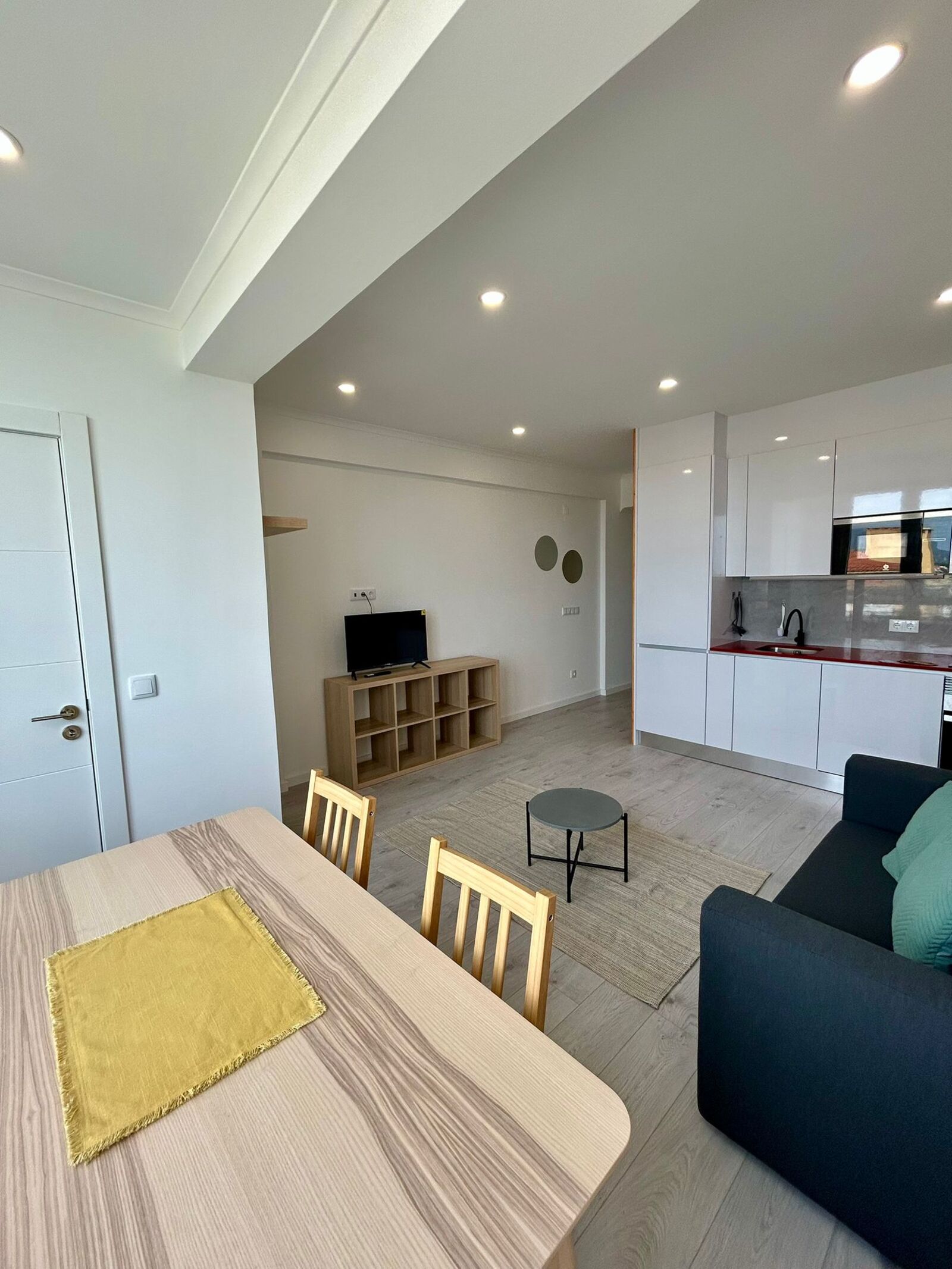 Apartamento T1 remodelado, Pampilheira, Cascais - Imagem 3