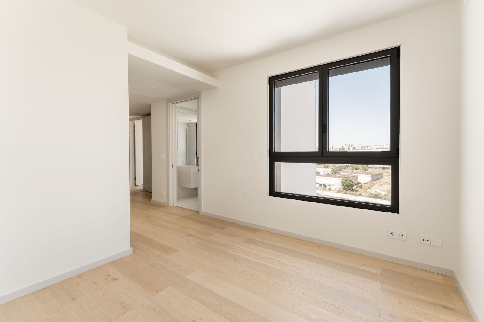 3 Bedroom Apartment with swimming pool, Parque das Nações, Lisboa - Image 16