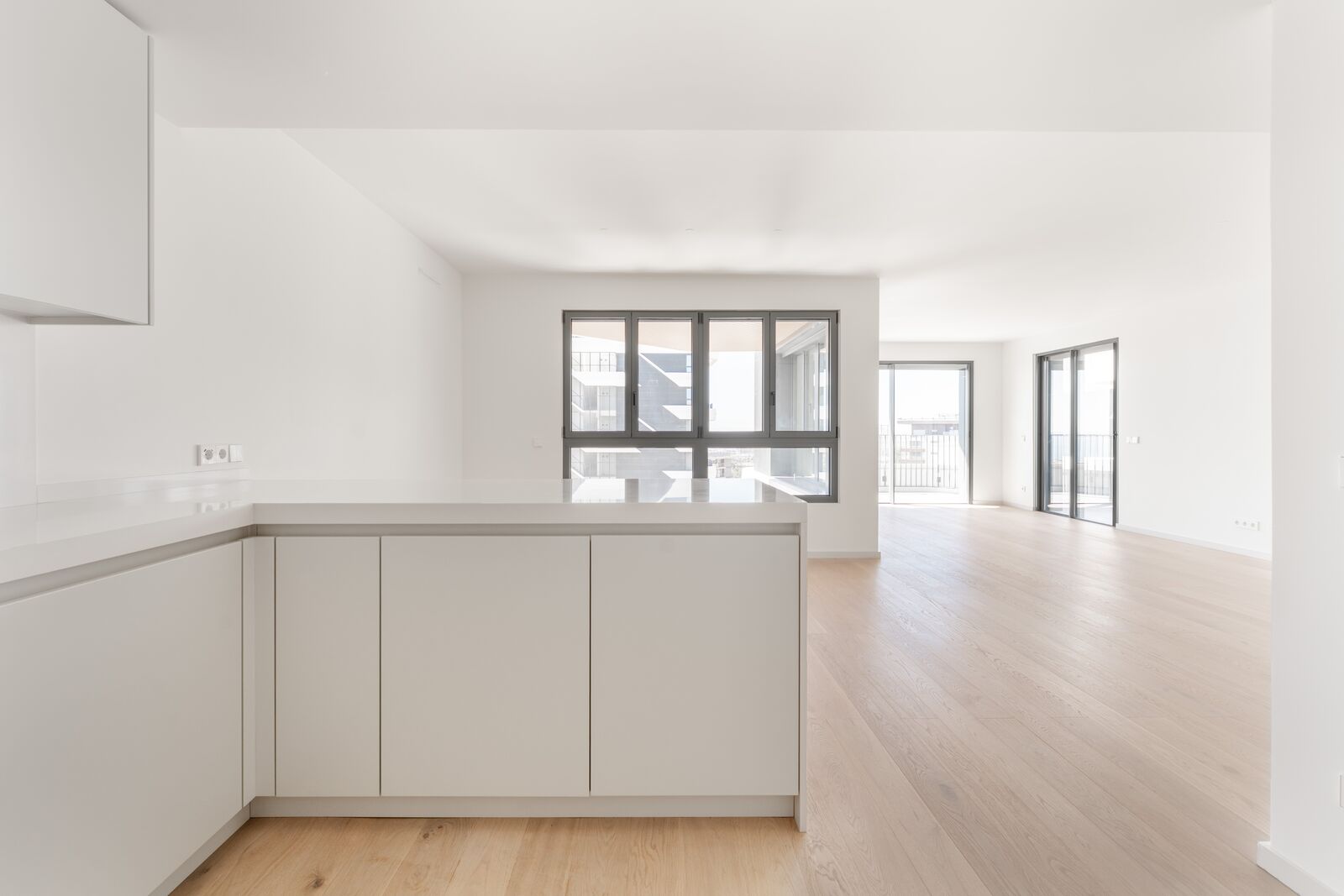 3 Bedroom Apartment with swimming pool, Parque das Nações, Lisboa - Image 11