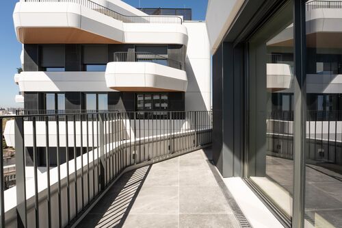 PF41159 - 3 Bedroom Apartment with swimming pool, Parque das Nações, Lisboa - Image 2