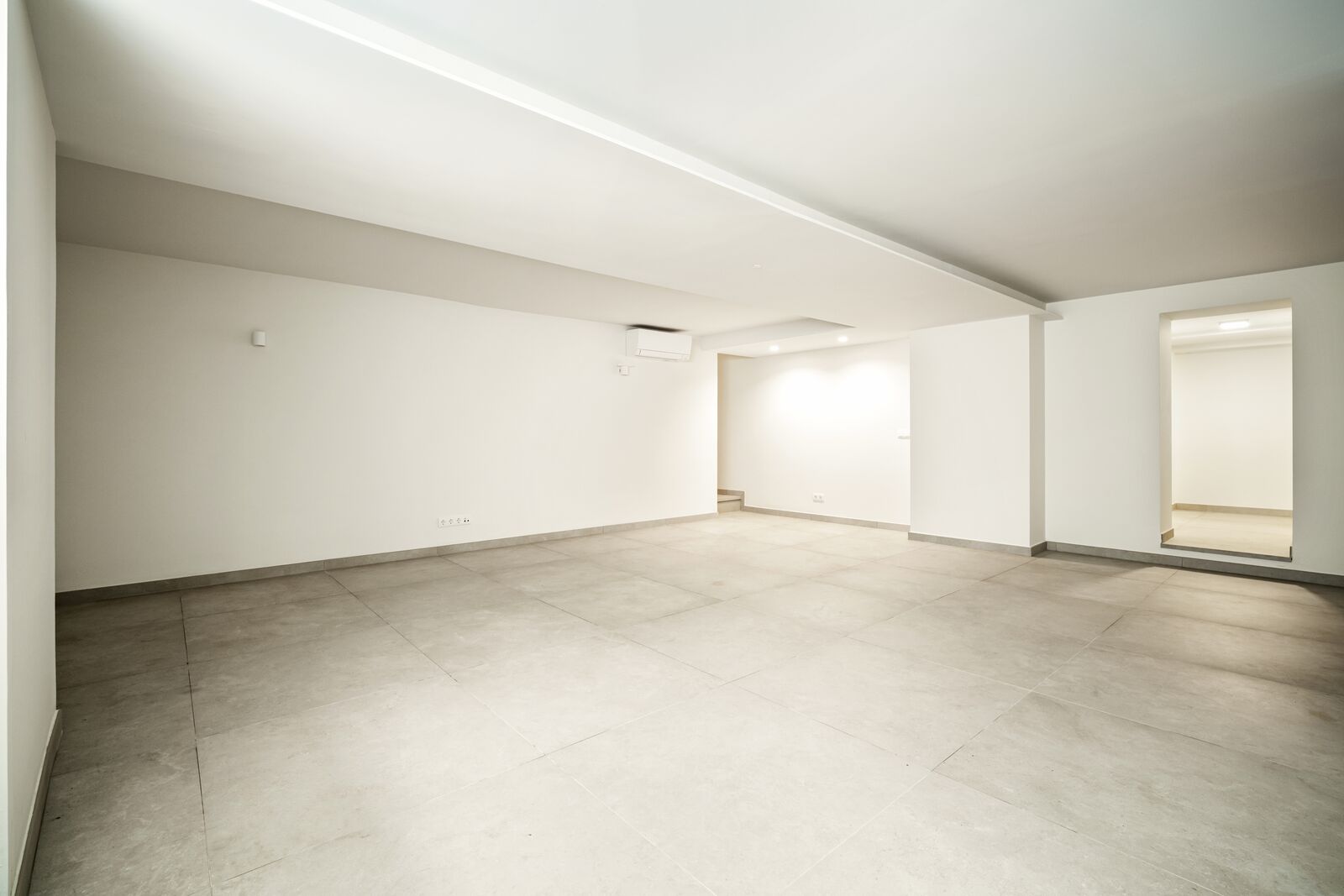 4 Bedroom Villa/Townhouse's Image 28