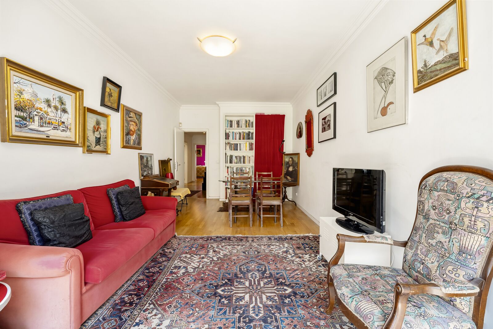 2 Bedroom Apartment with parking, Saldanha, Lisboa - Image 5