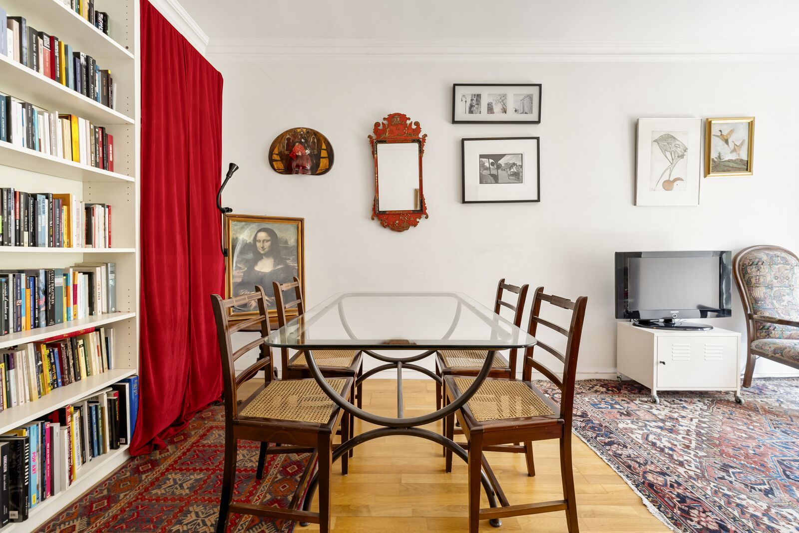 2 Bedroom Apartment with parking, Saldanha, Lisboa - Image 4