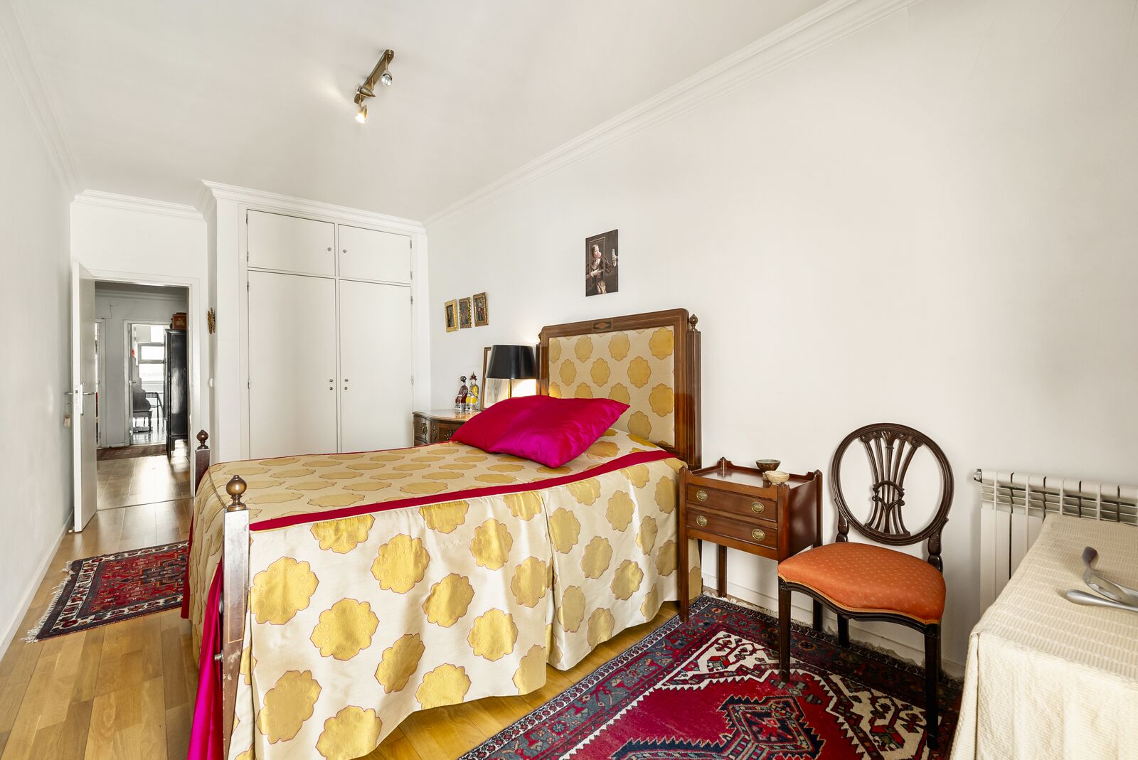 2 Bedroom Apartment with parking, Saldanha, Lisboa - Image 13