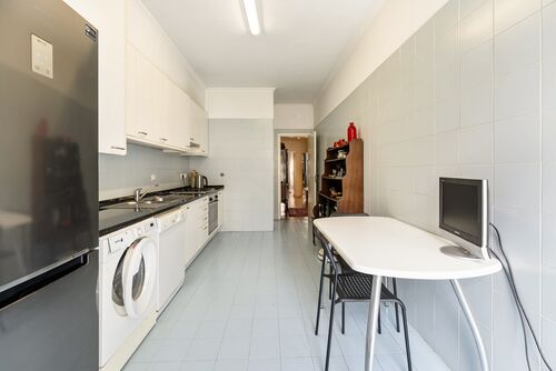 PF41164 - 2 Bedroom Apartment with parking, Saldanha, Lisboa - Image 9