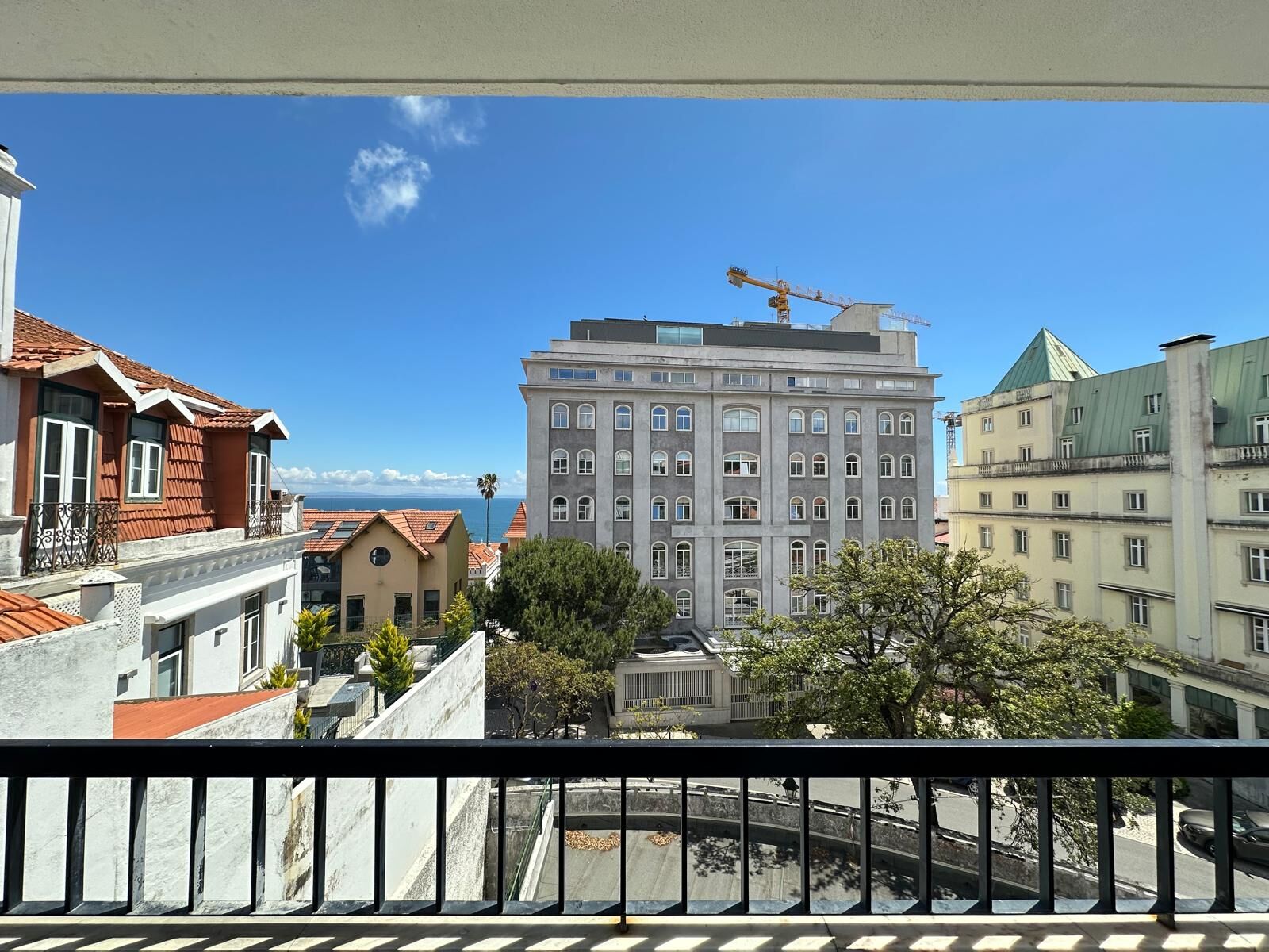 Apartamento T2 com varanda, Monte Estoril, Cascais - Imagem 1