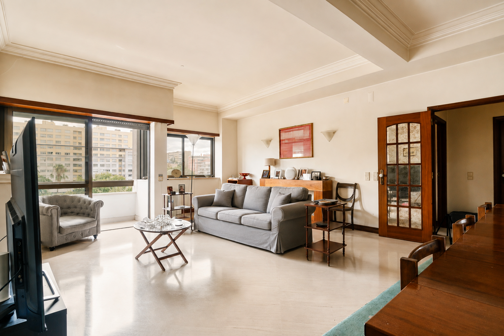 4 Bedroom Apartment with a view, Campo Grande, Lisboa