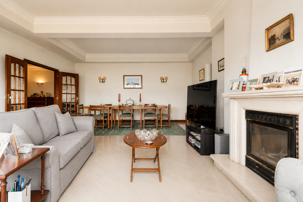 4 Bedroom Apartment with a view, Campo Grande, Lisboa