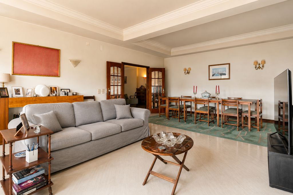 4 Bedroom Apartment with a view, Campo Grande, Lisboa