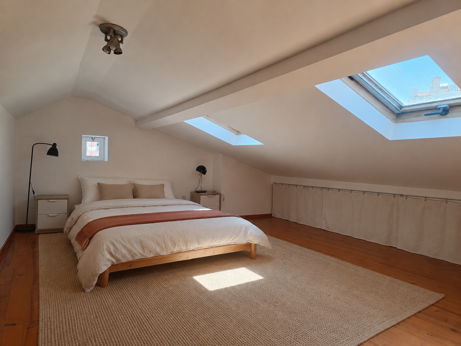 Duplex T2 com varanda, São Bento, Lisboa - Imagem 16