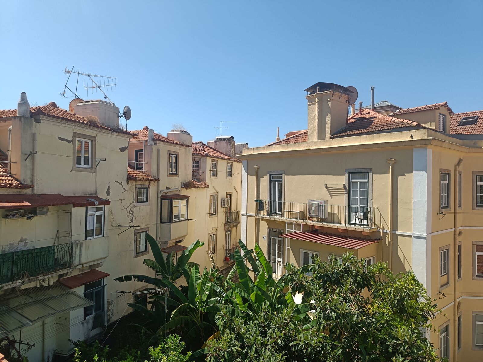 Duplex T2 com varanda, São Bento, Lisboa - Imagem 9