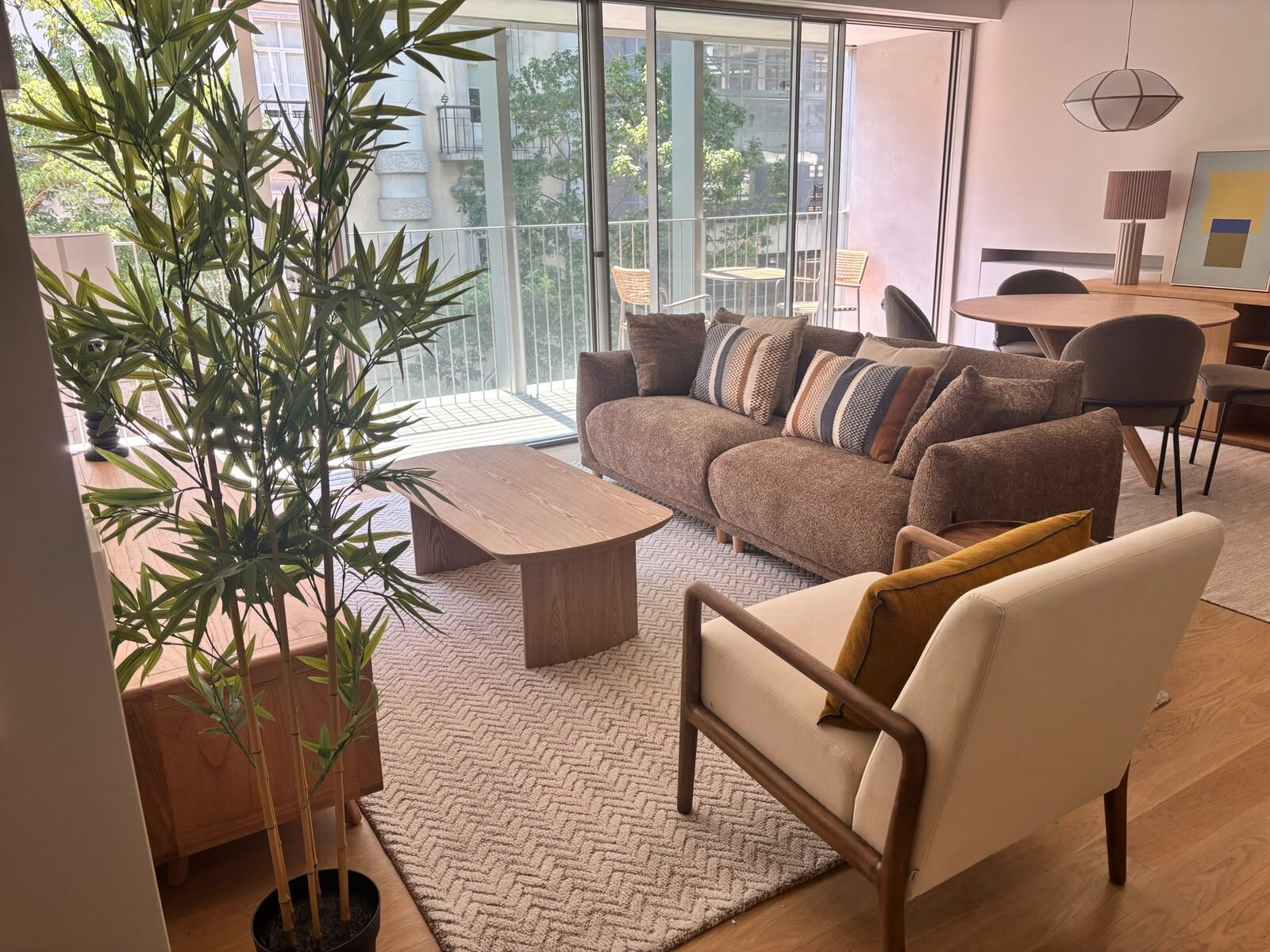 1 Bedroom Apartment with a view, Duque de Loulé, Lisboa - Image 1