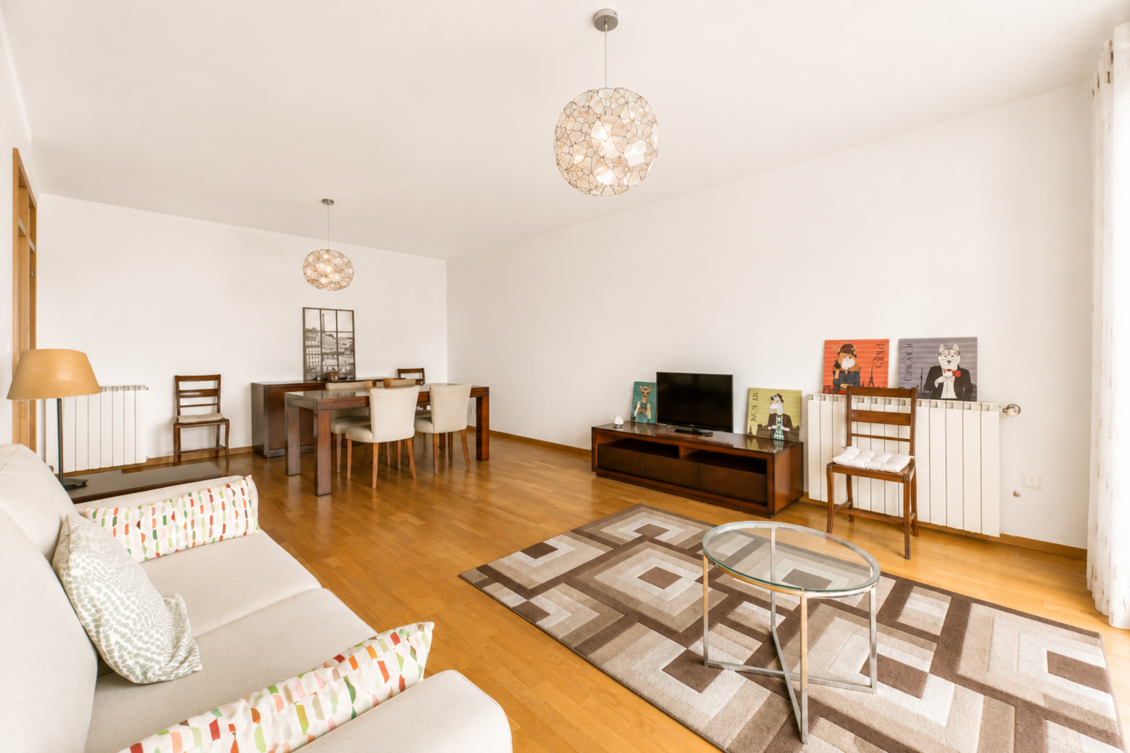 2 Bedroom Apartment/Flat's Image 3