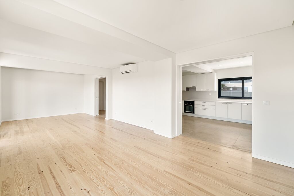 3 Bedroom Apartment with a view, Amoreira, Cascais