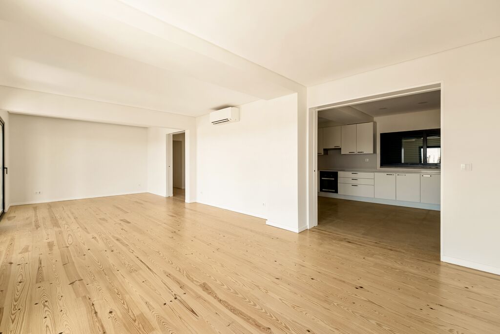 2 Bedroom Apartment with a view, Amoreira, Cascais